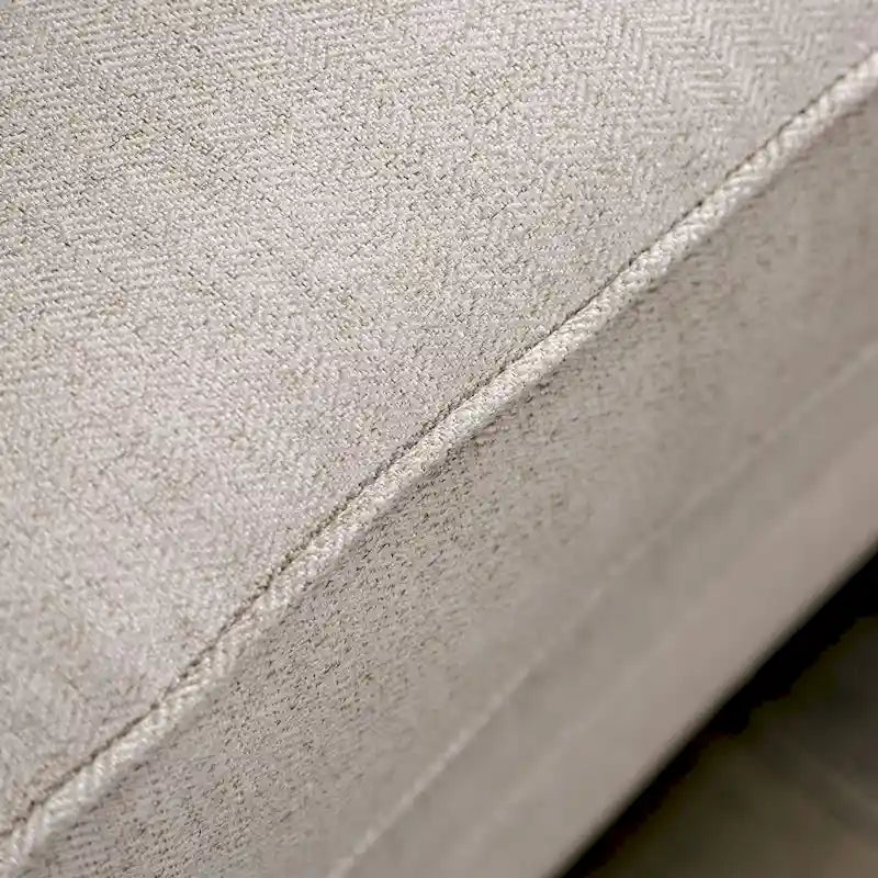Canapé en tissu ivoire de style transitionnel