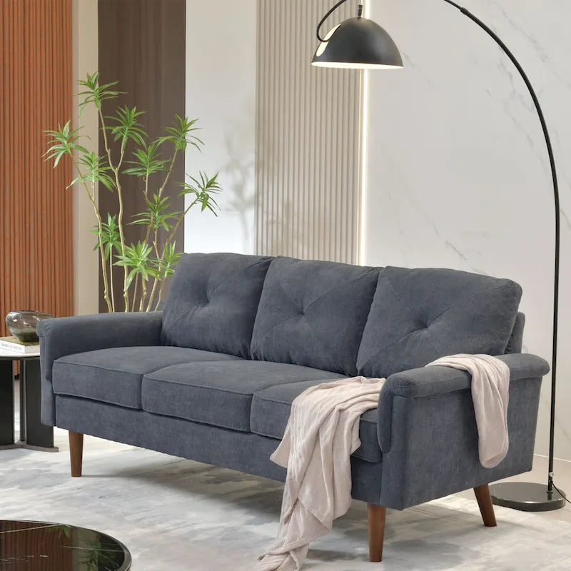 Canapé d'intérieur design avec pieds en bois